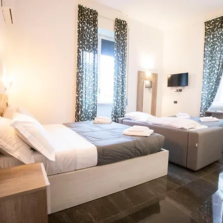 Hall In Center Bed & Breakfast