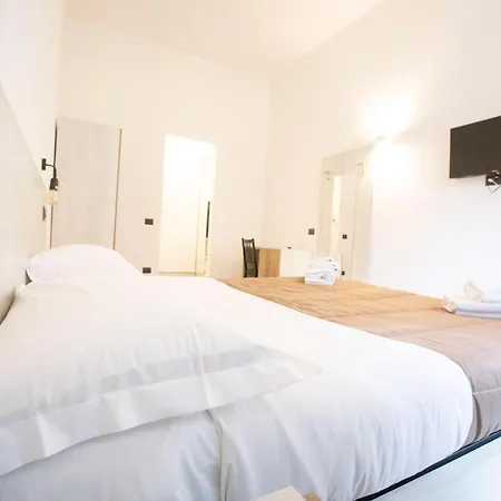 Hall In Center Bed & Breakfast 3*